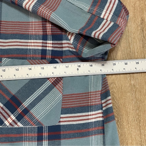 Rip Curl Button Up Shirt Womens Size M Blue Checked Long Sleeve Collared Pocket - Picture 11 of 16